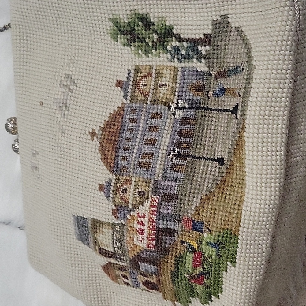 VINTAGE Purse - Picture 4 of 8